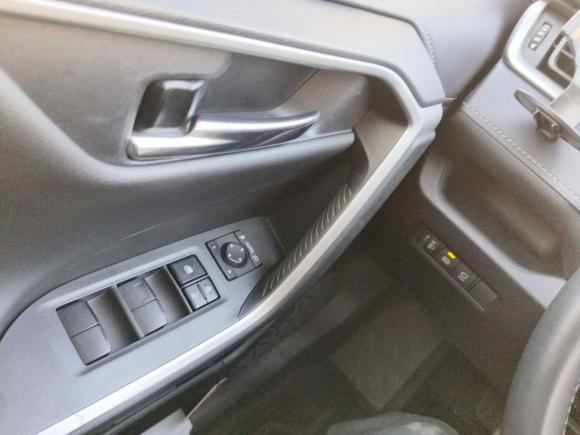 [上海·沪D] 二手丰田RAV4荣放2022款 2.0L CVT两驱风尚Plus版