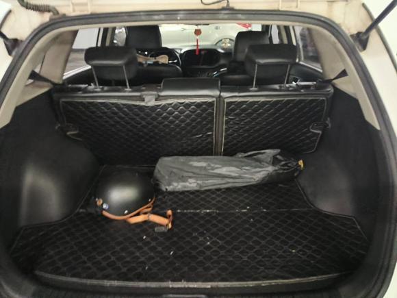 [武汉·鄂A] 二手起亚KX3傲跑2015款 1.6L 自动两驱DLX