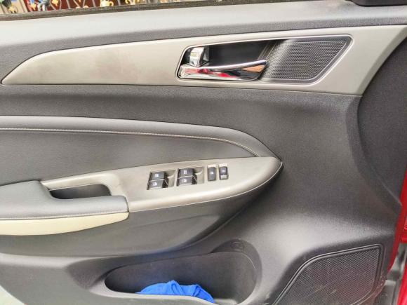 [成都·川A] 二手长安长安CS352017款 1.6L 自动尊贵型