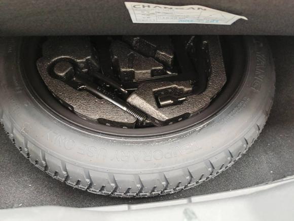 [南昌·赣A] 二手长安长安UNI-V2024款 1.5T 高能版