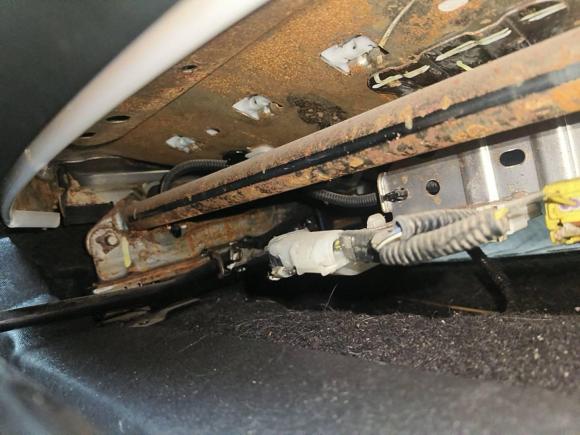 [杭州·浙A] 二手丰田卡罗拉2018款 双擎 1.8L E-CVT智尚版