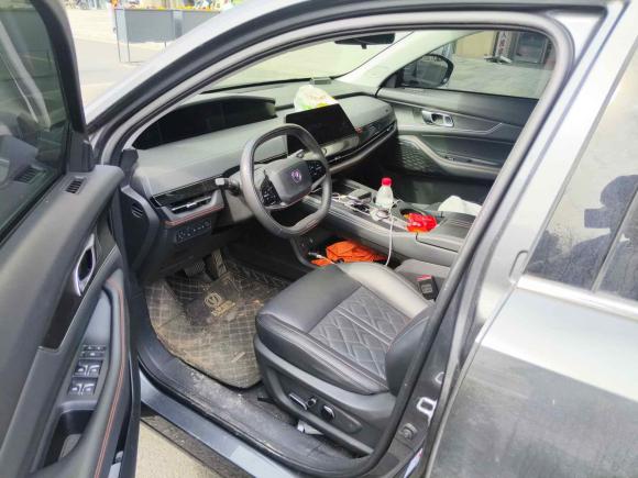 [杭州·浙A] 二手长安长安UNI-K 智电iDD2022款 蓝鲸iDD 130km 1.5T 卓越型