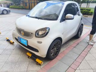 smartsmart fortwo2016款 0.9T 66千瓦硬顶先锋版