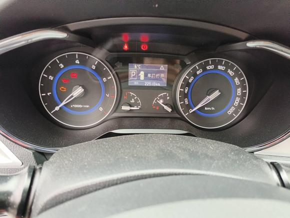 [常州·豫G] 二手长安悦翔V72015款 1.6L 自动乐享型 国IV