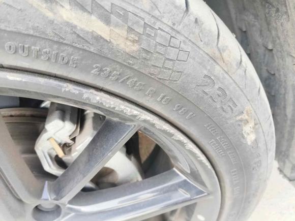 [苏州·苏U] 二手长安长安UNI-V2022款 1.5T 尊贵型