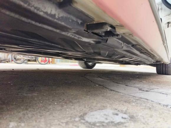 [广州·粤U] 二手奔驰奔驰C级2018款 C 200 L 运动版