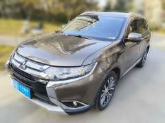 [西安·陕A] 三菱欧蓝德2018款 2.4L 四驱精英版 5座