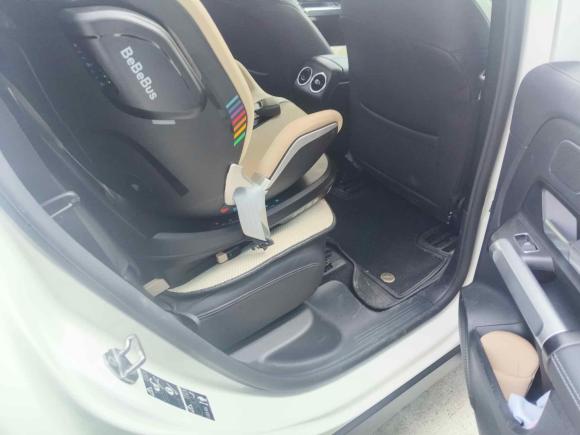 [上海·沪A] 二手奔驰奔驰EQB2022款 EQB 350 4MATIC 首发特别版