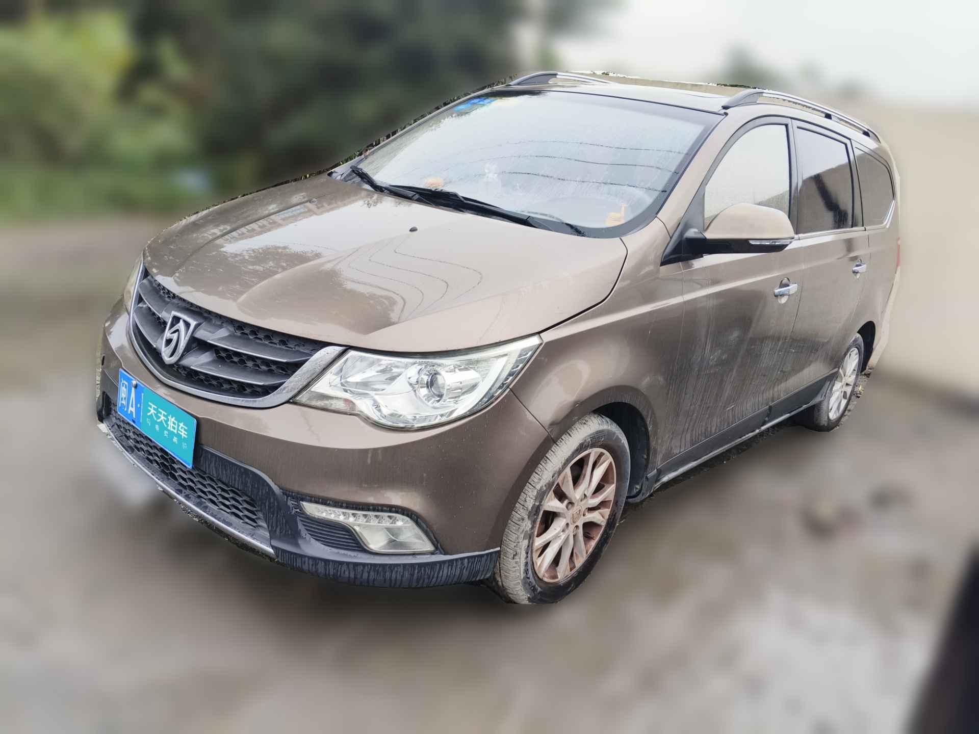 [上海·闽A] 宝骏宝骏7302014款 1.5L 手动豪华型 7座