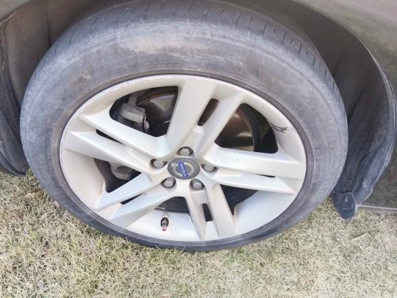 [宁波·浙B] 二手沃尔沃沃尔沃S602015款 S60L T5 智驭版