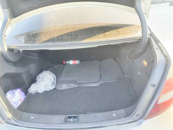 [上海·沪G] 二手奔驰奔驰C级2011款 C 200 CGI 时尚型