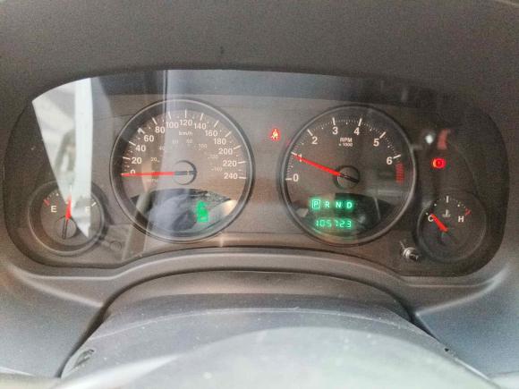 [青岛·鲁B] 二手Jeep指南者2011款 2.4L 四驱舒适版