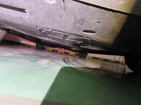 [杭州·浙A] 二手红旗红旗HQ92023款 2.0T 智联旗领版