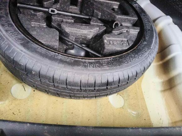 [上海·沪C] 二手荣威荣威i52019款 1.5L 自动4G互联朗豪版