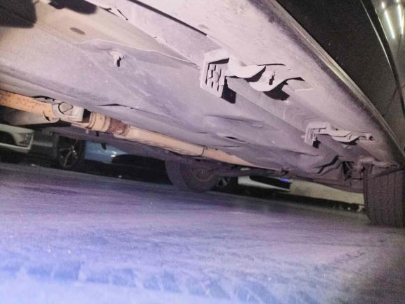 [武汉·鄂A] 二手Jeep自由光2017款 2.4L 领先版