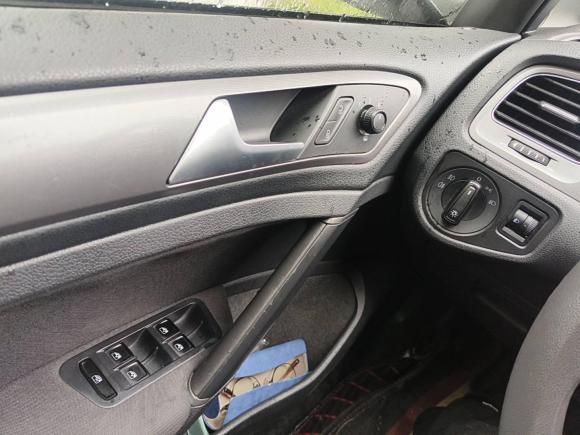 [杭州·浙A] 二手大众高尔夫2015款 1.6L 自动时尚型