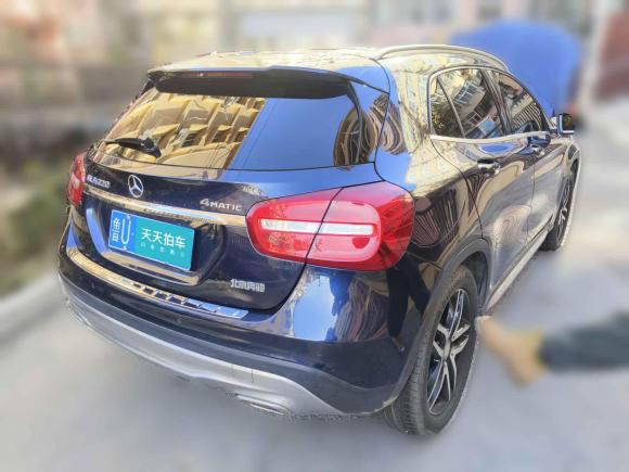 [青岛·鲁U] 二手奔驰奔驰GLA2016款 GLA 220 4MATIC 时尚型