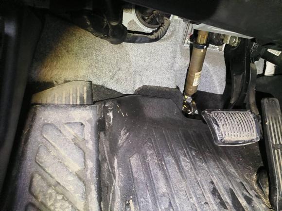 [杭州·黑C] 二手起亚起亚K32013款 1.6L 自动GLS