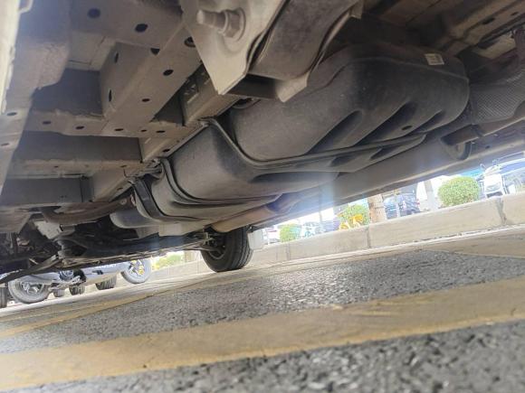 [西安·陕U] 二手福特全顺2023款 2.0T汽油手动多功能商用车中轴中顶5/6座