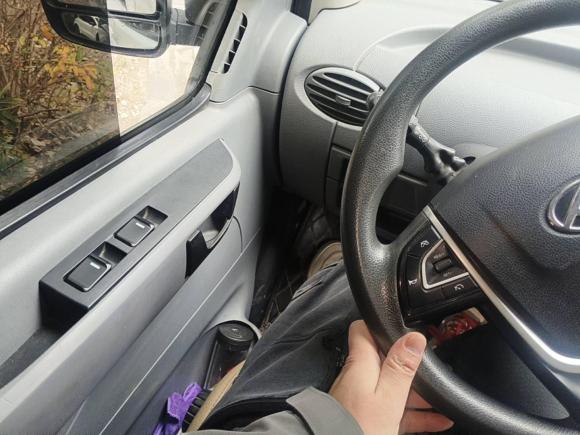 [杭州·皖N] 二手大通新途V802019款 2.5T经典款AMT傲运通短轴中顶5/6座