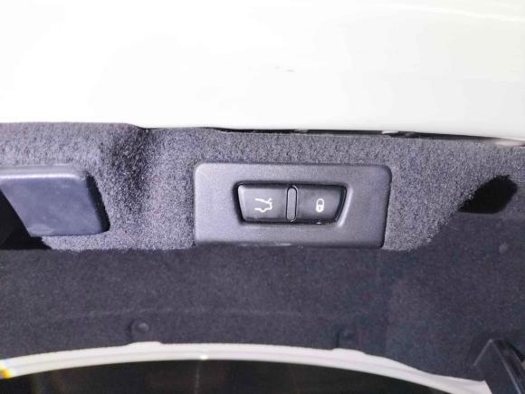 [南京·苏A] 二手玛莎拉蒂总裁2017款 3.0T 标准型