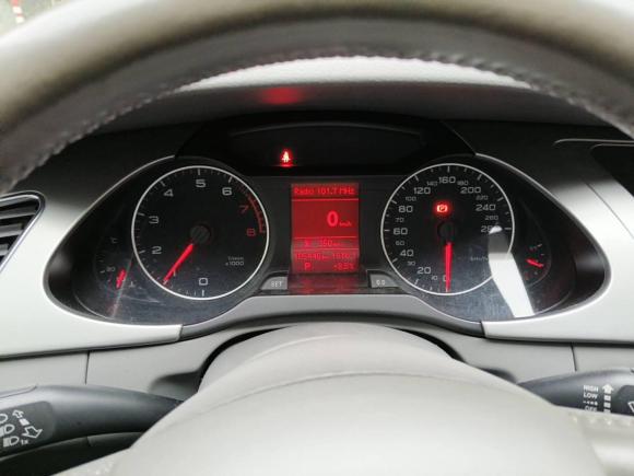[上海·沪C] 二手奥迪奥迪A4L2011款 2.0 TFSI 舒适型