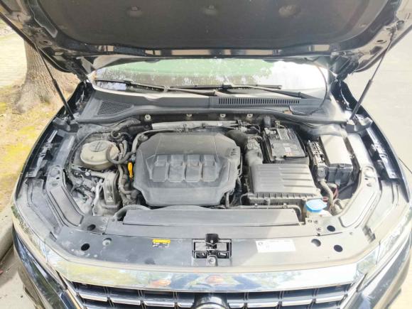 [上海·沪C] 二手大众帕萨特2021款 330TSI 豪华版