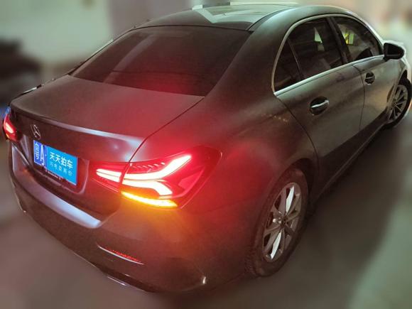 [广州·粤A] 二手奔驰奔驰A级2021款 A 200 L 运动轿车动感型