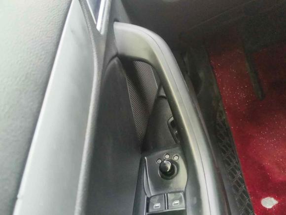 [杭州·浙J] 二手奥迪奥迪Q32017款 30 TFSI 标准型