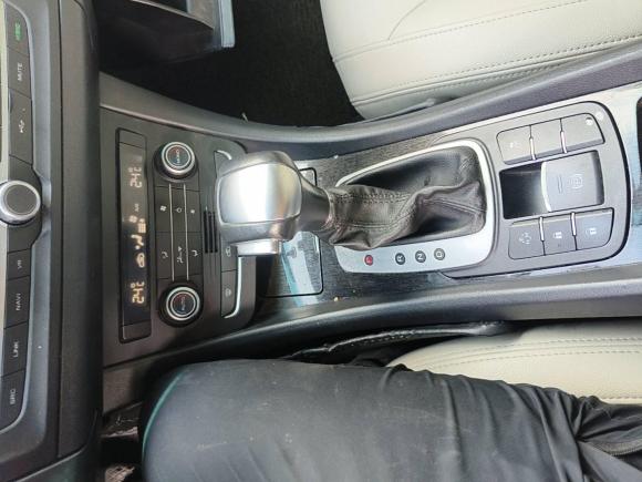 [上海·沪A] 二手荣威荣威e5502016款 尊享版