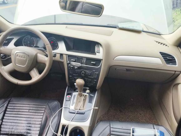 [苏州·苏E] 二手奥迪奥迪A4L2010款 2.0 TFSI 标准型
