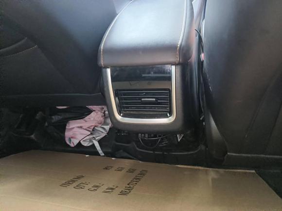 [义乌·浙G] 二手长安长安CS35PLUS2018款 1.6L 手动酷联版 国V