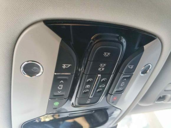 [广州·粤T] 二手广汽传祺传祺M82021款 领秀系列 390T 至尊版