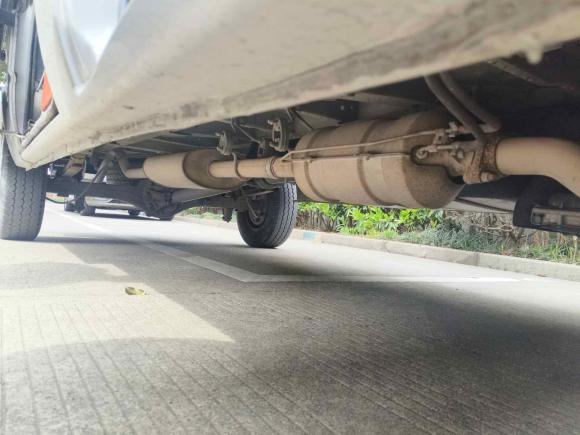 [上海·沪A] 二手福特经典全顺2013款 2.8T改款柴油冰白物流车长轴中顶JX493ZLQ4