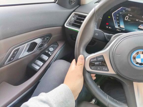 [杭州·浙A] 二手宝马宝马i32022款 eDrive 35 L