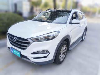 现代途胜2015款 1.6T 双离合两驱智能型