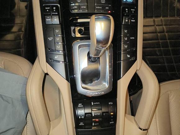 [广州·粤M] 二手保时捷Cayenne2011款 Cayenne 3.0T