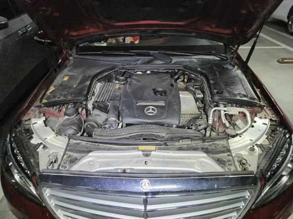 [武汉·鲁A] 二手奔驰奔驰C级2015款 改款 C 200 L