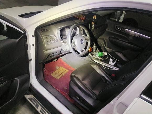 [合肥·皖A] 二手雷诺科雷傲2017款 2.5L 两驱尊贵版