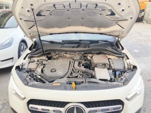 [广州·粤W] 二手奔驰奔驰GLA2022款 改款 GLA 200