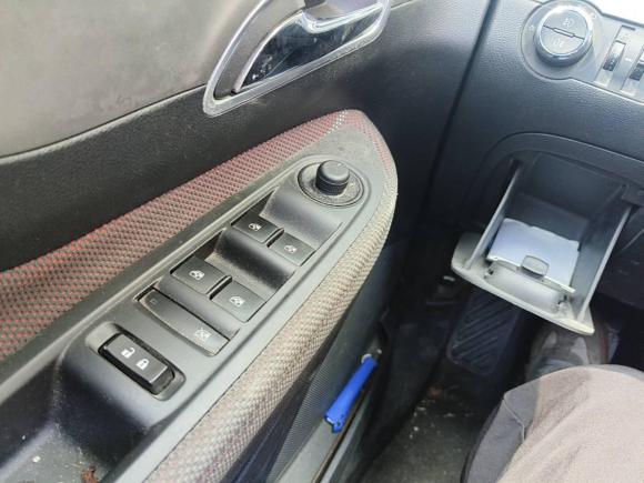 [广州·赣F] 二手别克昂科拉2015款 1.4T 手动两驱都市进取型