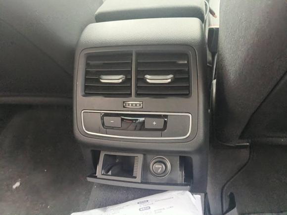 [苏州·苏E] 二手奥迪奥迪A4L2018款 30周年年型 40 TFSI 进取型