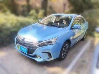 比亚迪秦新能源2015款 1.5T 双冠旗舰Plus版