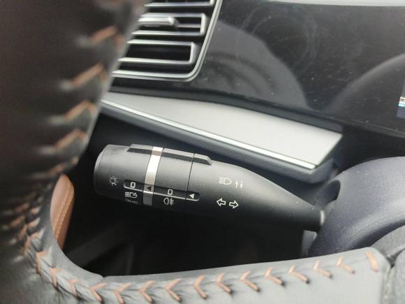 [广州·粤A] 二手比亚迪秦PLUS2021款 DM-i 120KM 尊贵型