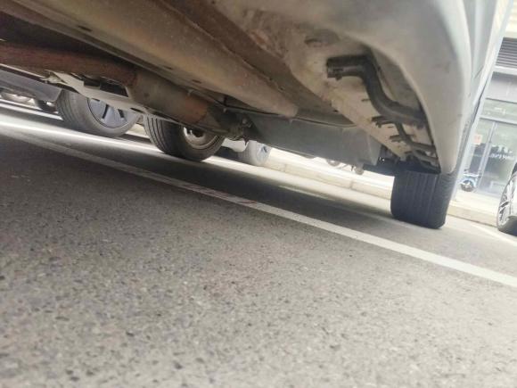 [成都·川A] 二手陆风陆风X72015款 2.0T 全景尊贵版