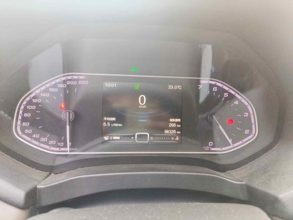 [上海·皖M] 二手奇瑞瑞虎72018款 1.5T 手动豪华版 国V