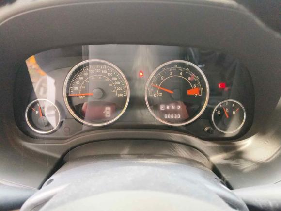 [上海·沪F] 二手Jeep指南者2014款 改款 2.4L 四驱舒适版