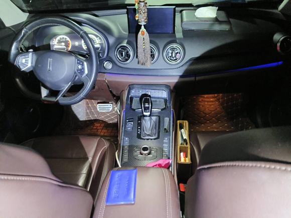 [上海·苏C] 二手魏牌魏牌 VV72017款 2.0T 旗舰型