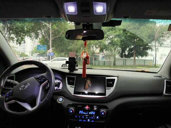 [深圳·粤B] 二手现代途胜2015款 1.6T 双离合两驱领先型