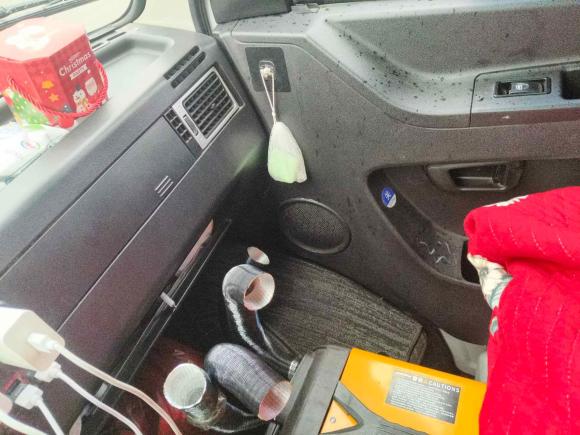 [嘉兴·豫V] 二手依维柯依维柯得意2022款 2.5T A37 M1客车 5-9座长轴中顶双胎手动门